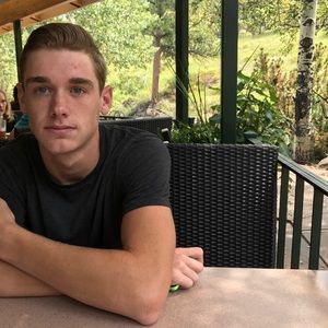 Meet your Posher, Collin